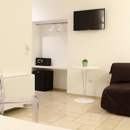 Lamia Room Rentals มาเตรา ภายนอก รูปภาพ