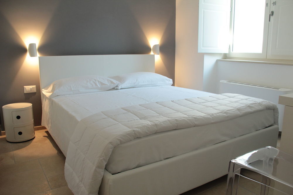 Lamia Room Rentals มาเตรา ภายนอก รูปภาพ
